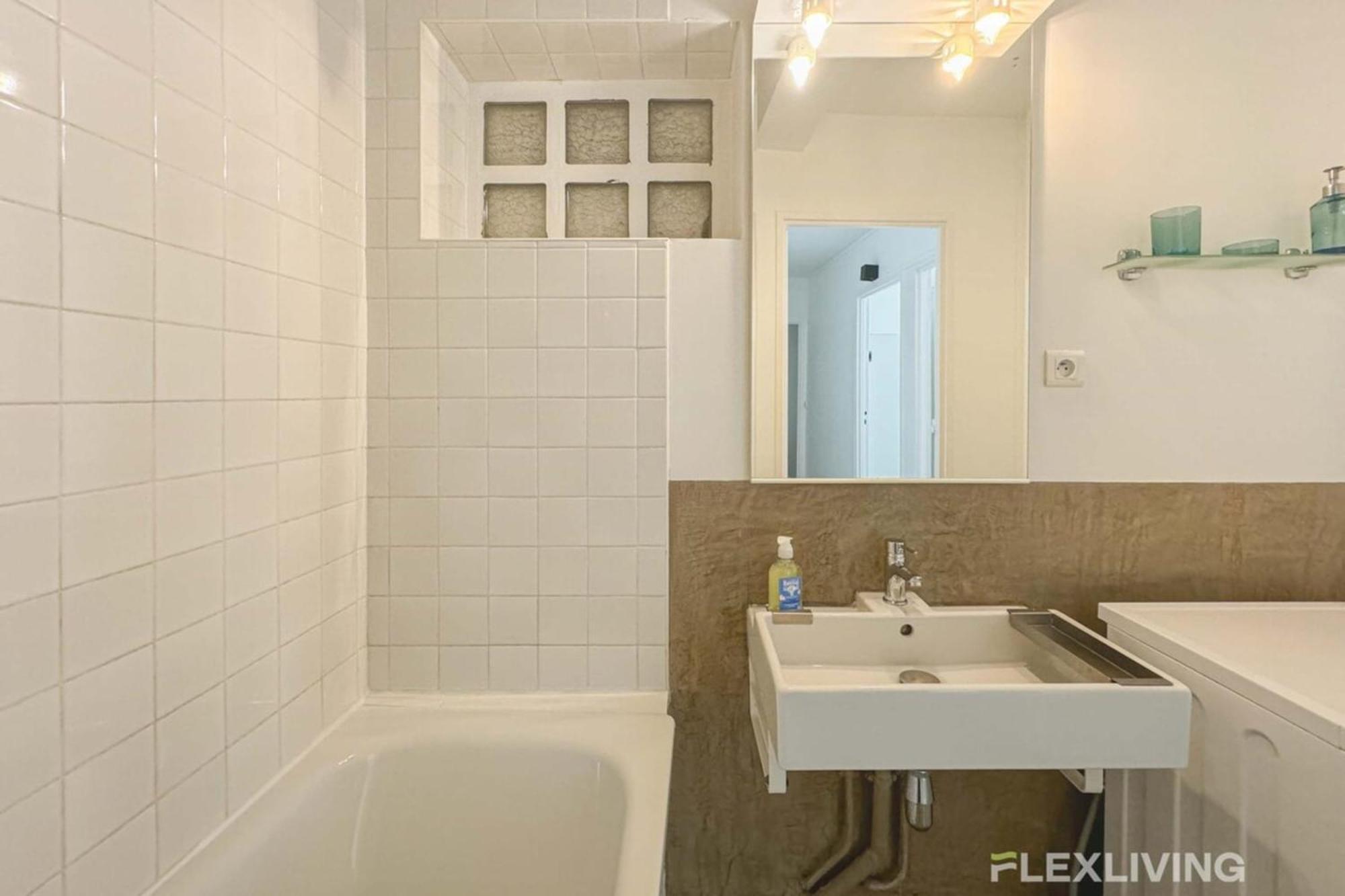 Flexliving - - Friant * Paris